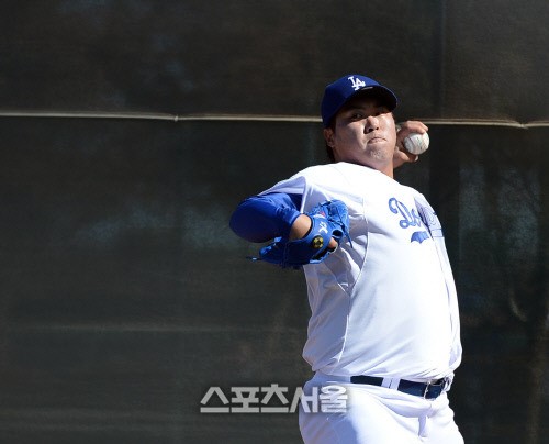 LA 다저스 류현진이 구속 향상이라는 숙제를 풀어나가며 메이저리그 데뷔 2경기 만에 첫 승을 거뒀다. / 스포츠서울 DB