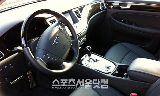 현대자동차 제네시스 다이내믹.