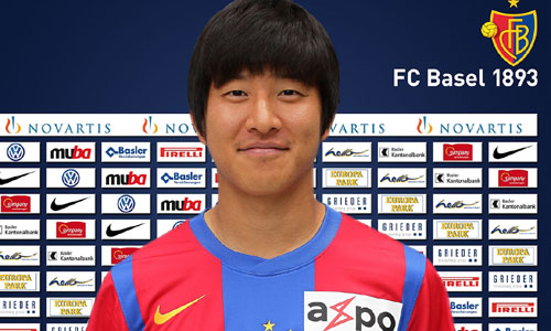 박주호가 12일 열린 유로파리그 토트넘과 8강 2차전에서 풀타임 출전하며 소속팀 FC 바젤을 4강으로 이끌었다. / FC 바젤 홈페이지