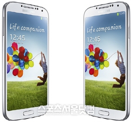 갤럭시S4(사진), 옵티머스G 프로, 베가 아이언 등이 각기 다른 디스플레이로 화질 경쟁을 벌이고 있다.