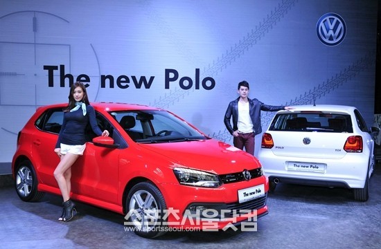 폭스바겐은 23일 2490만원의 콤팩트 해치백 폴로 1.6 TDI R-Line를 국내시장에 출시했다.