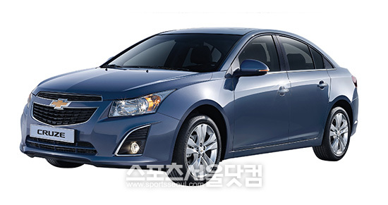 한국지엠은 주력 판매모델인 준중형 세단 크루즈에 말리부, 알페온 등 대형세단에 적용된 차세대 6단 자동변속기를 채택한  2014 G2 크루즈를 출시했다.