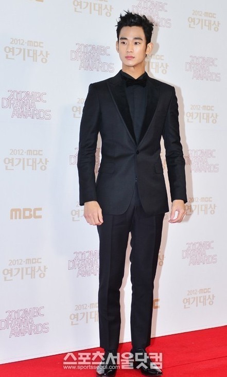 김수현이 20살 연하와 결혼하고 싶다는 바람을 밝혔다. /더팩트 DB