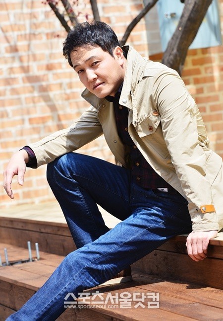 잠시 숨 고르기를 했으나 올해부터 다작을 하려고 생각중이라는 정웅인.