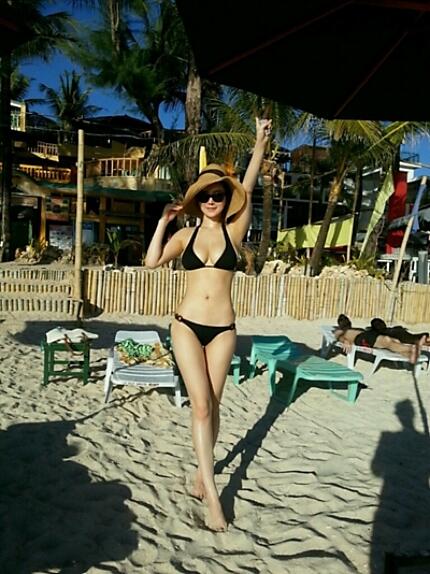 임지혜가 비키니 사진을 통해 환상적인 몸매를 공개했다./ 임지혜 트위터