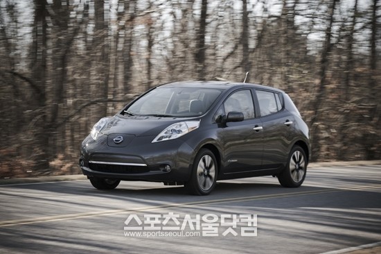 닛산 전기차 리프가 미국 고속도로 안전보험협회(IIHS)가 발표한 ‘가장 안전한 차’에 선정됐다.