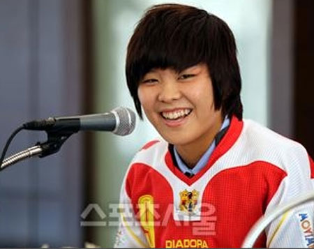 FC 기비국제대학과 나데시코리그 9라운드에서 해트트릭을
기록한 고베 아이낙 지소연. / 스포츠서울 DB