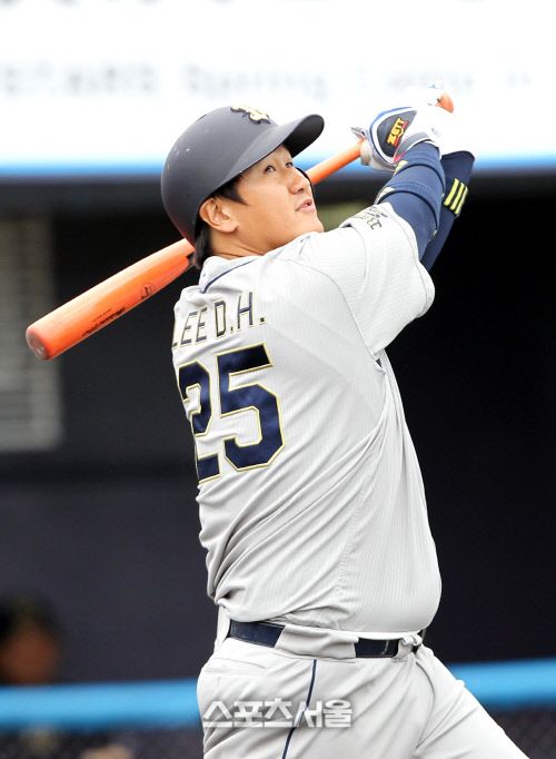 오릭스 이대호가 3경기 만에 안타를 터뜨리며 타격감을 되찾았다. / 스포츠서울 DB