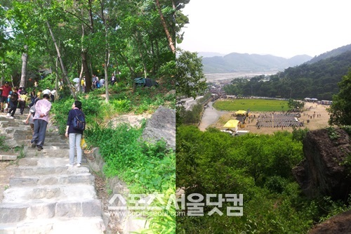 부엉이바위를 오르는 추모객(왼쪽)과 추도식 종료 후 자리를 뜬 추모객의 모습. / 박대웅 기자