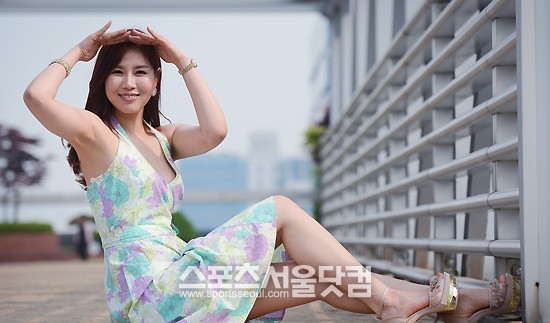 밝게 웃고 있는 이서현. /이효균 기자