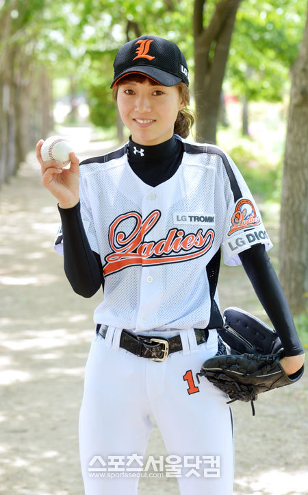 서승오는 프로야구 LG 트윈스에서 뛴 오빠 서승화에 이어 현재 여자 야구리그에서 선수로 맹활약하고 있다. / 문병희 기자