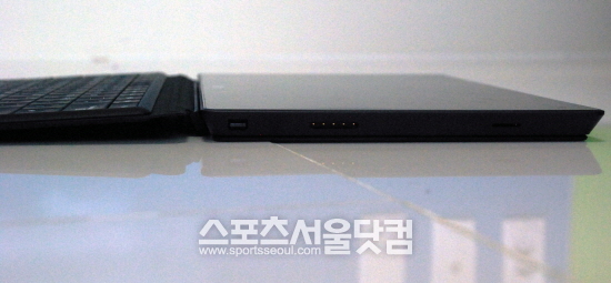 서피스 프로의 두께는 13.5㎜이다.