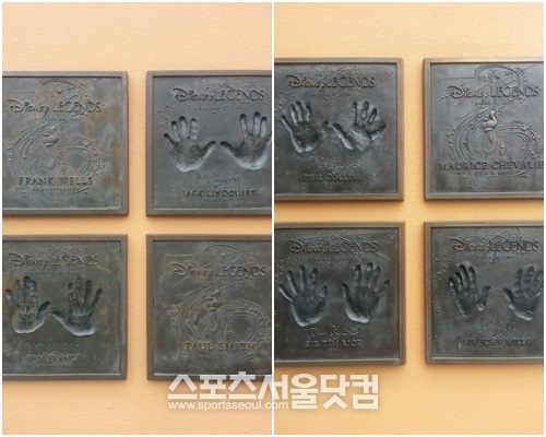 월트디즈니 스튜디오 안에는 그동안 월트디즈니사와 같이 작업한 배우나 감독, 스태프들의 손바닥을 담은 핸드 프린팅이 곳곳에 걸려있었다.
