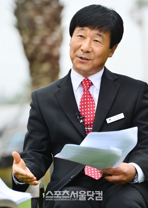 12일 제주특별자치도 라온골프클럽 호텔 로비에서 만난 박노군 라온프라이빗타운
총괄사장. / 제주 = 배정한 기자