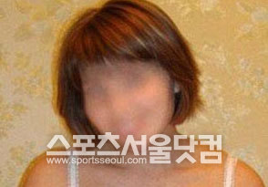 러시아의 한 여교사가 제자가 유출시킨 속옷 사진 때문에 전근을 갔다. / 온라인 커뮤니티