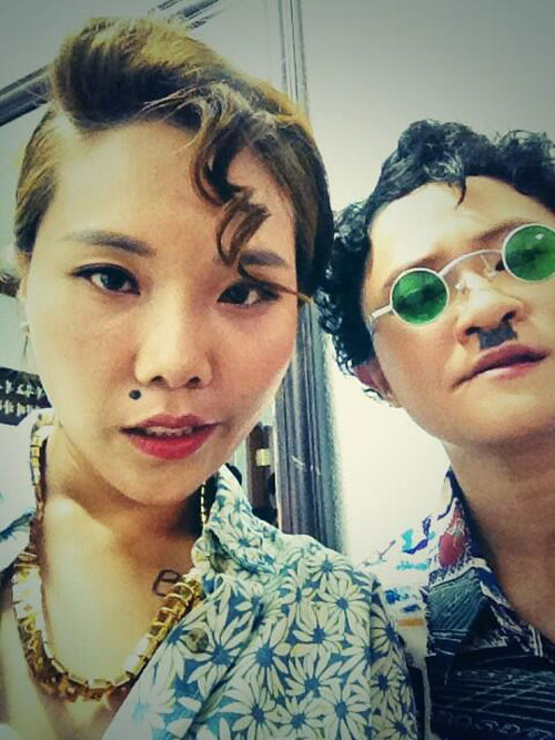 신봉선이 무서운 언니로 변신한 사진이 공개돼 온라인에서 화제다. / 출처=신봉선 트위터