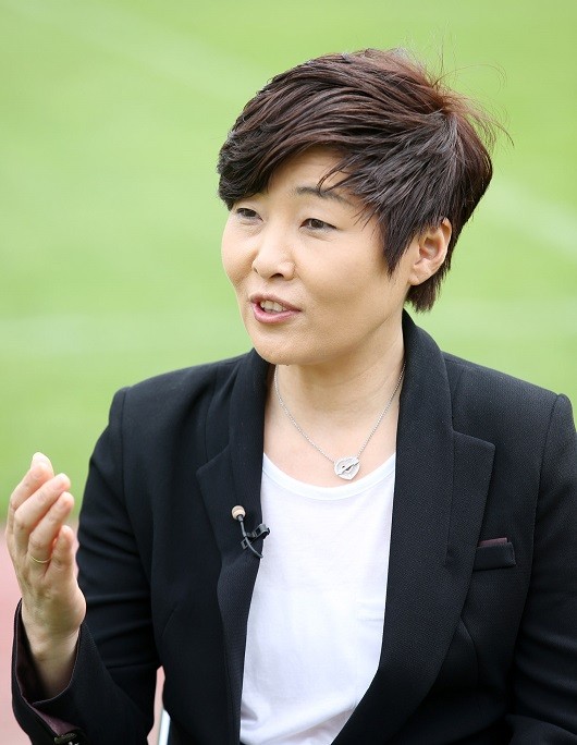 취임 이후 수많은 미디어를 상대하며 강원의 새로운 비전을 설명하고 있는 임 대표.