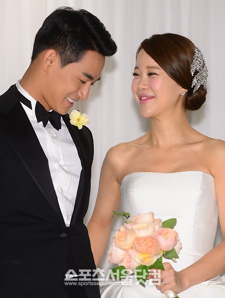 지난 2일 결혼한 정석원(왼쪽) 백지영 커플,/더팩트DB