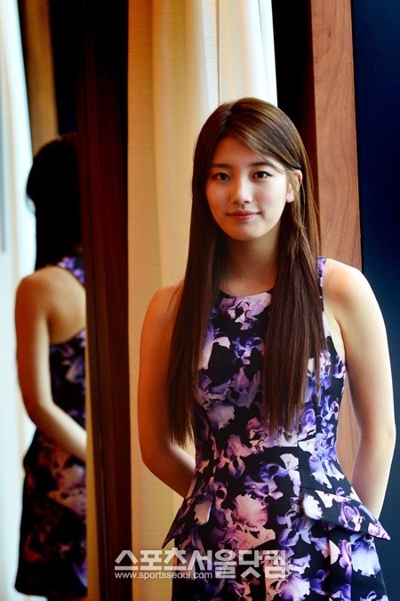 A군이 수지를 성적으로 비하한 합성 사진을 올린 혐의로 서울 강남경찰서에 불구속 입건됐다./남윤호 기자