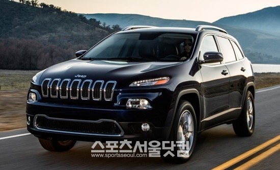 미국에서 판매되고 있는 지프 체로키