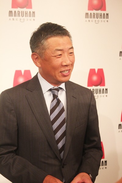 한유 마루한 사장이 한류테마파크 건립에 대해 한일 우호증진에 크게 공헌할 수 있는 계기가 될 것이라고 밝혔다.