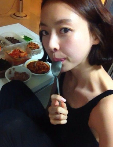 배우 이다희가 소박한 저녁밥상 사진을 공개했다. / 이다희 미투데이