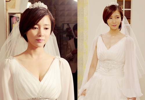 가슴 발언으로 화제를 모은 남상미의 과거 웨딩드레스 자태가 새삼 또 온라인을 뜨겁게 달구고 있다. /더제이스토리 방송 캡처