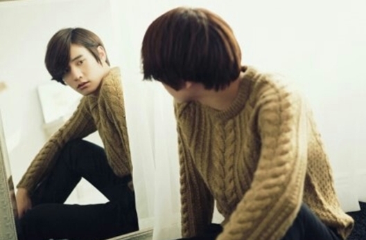 원빈 닮은꼴 모델 안기영의 외모가 온라인상에서 화제다./온라인 커뮤니티