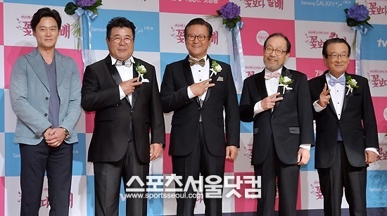 tvN 예능 프로그램 꽃보다 할배가 VOD 서비스 매출 1위를 차지했다. / 더팩트DB