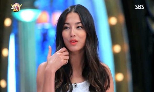 제시카 고메즈가 SBS 스타킹에 나와 화제를 모으고 있다. /SBS 스타킹 방송 캡처