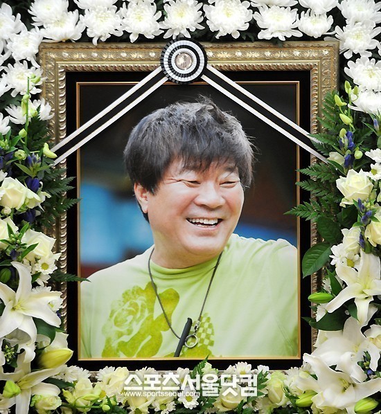 한국드라마 사에 한 획을 그은 거장 김종학 PD(62)가 지난 23일 자살 하면서 국민을 충격에 빠뜨렸다. / 사진공동취재단