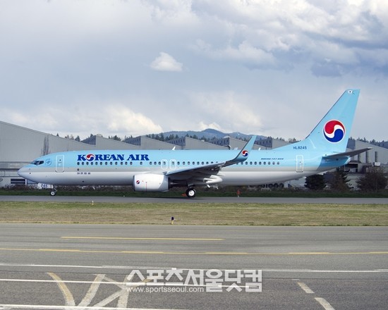 대한항공 KE763편이 5일 오후 7시 41분 일본 니가타 공항에서 활주로를 이탈한 것으로 밝혀졌다.