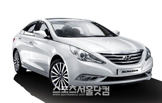 14일 현대자동차는 미국에서 판매되고 있는 쏘나타와 그랜저 23만9000대를 리콜한다고 밝혔다.