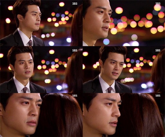 결혼의 여신에서 김지훈은 훈남 변호사이자 사랑의 아픔으로 고뇌하는 역인 강태욱으로 열연하며 여성팬들을 끌어 모으고 있다. / SBS 제공