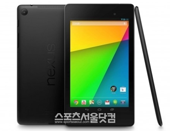 구글이 7인치 태블릿PC인 넥서스7을 출시했다.