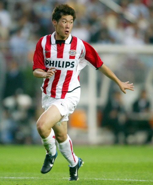 캄뷔르 레우와르덴를 상대로 선발 70분을 뛴 PSV 에인트호번 박지성. / 스포츠서울 DB