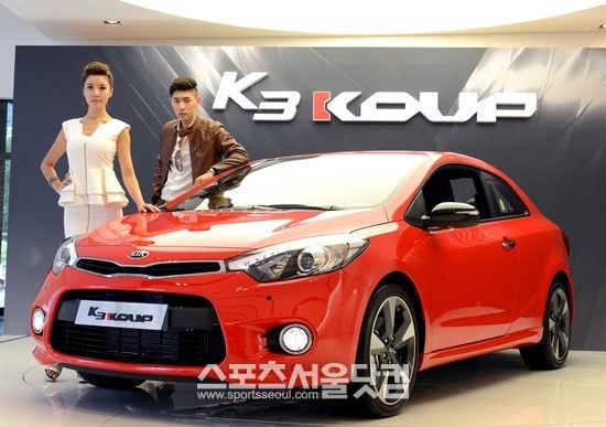 기아자동차가 지난달에 국내외에서 모두 22만4247대를 판매했다./기아차 제공