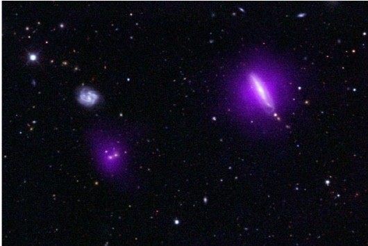 초질량 블랙홀 발견 소식이 누리꾼들 사이에서 화제다./ 나사 홈페이지