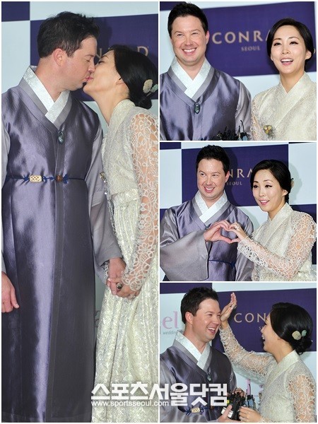 가수 제이(오른쪽)와 주한미군 남편 데이비드가 14일 오후 서울 여의도 콘래드호텔에서 열릴 결혼식에 앞서 기자회견을 갖고 있다. /이영훈 인턴기자