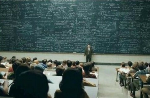 무서운 수학 시간이라는 제목의 게시물이 화제를 모으고 있다. / 온라인 커뮤니티