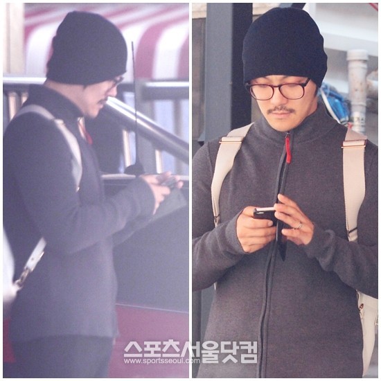 마지막 연예병사 가수 KCM이 16일 오후 서울 강남의 한 냉면집에서 지인을 만나는 모습이 <더팩트> 카메라에 포착됐다. /노시훈·배정한 기자