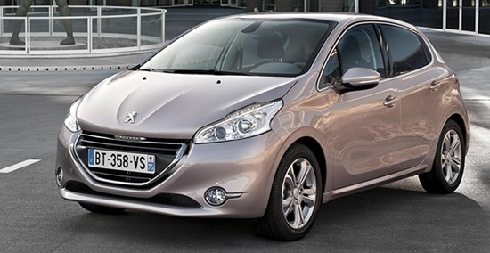 1.6 e-Hdi 디젤엔진이 장착된 2990만원의 푸조 208은 최대 출력 92마력, 최대 토크 23.5kgㆍm의 성능을 낸다./한불모터스 제공