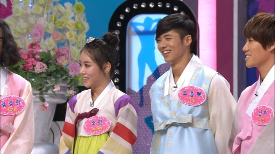 2010년 12월 26일 방송된 MBC 꽃다발을 계기로 소연(왼쪽)과 오종혁은 연인으로 거듭났다. /MBC 제공