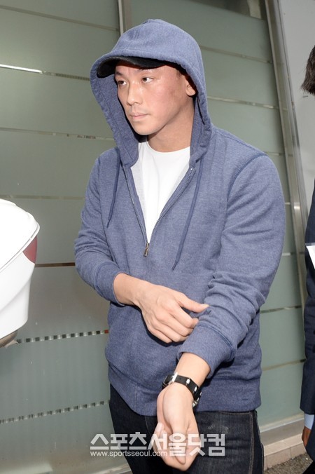 배우 차승원의 아들이자 프로게이머 출신 차노아가 미성년자 감금 및 성폭행 혐의에 대한 질문에 침묵으로 일관했다. / 더팩트 DB