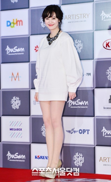 제 18회 부산국제영화제(BIFF) 개막식이 3일 오후 부산 해운대구 영화의 전당에서 열린 가운데 배우 구혜선이 포토타임을 갖고 있다. / 부산=배정한 기자