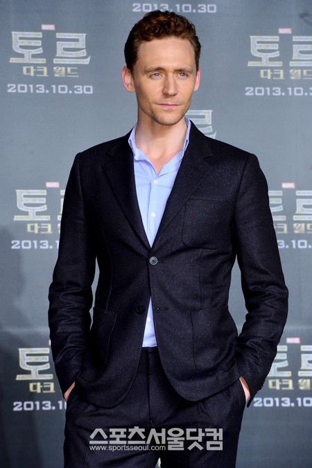 배우 톰 히들스턴이 14일 오전 서울 영등포구 여의도동 콘래드 서울 호텔에서 열린 영화 토르:다크 월드의 내한 기자회견에 참석해 포즈를 취하고 있다./남윤호 기자