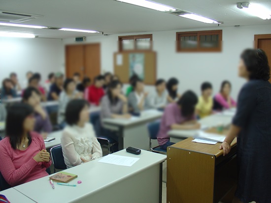 작가 지망생들에게 아카데미는 작가가 되기 위한 하나의 필수 코스로 자리잡았다. / 한국방송작가협회 교육원 제공