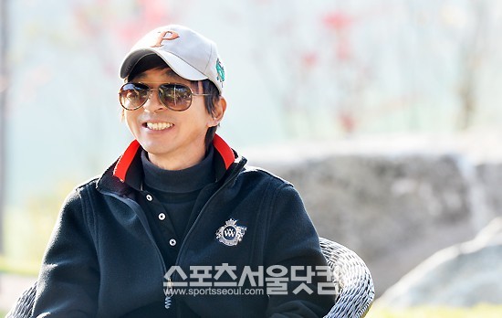 5일 오전 경기도 양평 더 스타휴 골프&리조트에서 열린 제4회 더좋은세상 골프 채리티 데이에 참가한 개그맨 김국진이 <더팩트>과 인터뷰하고 있다. / 양평 = 문병희 기자