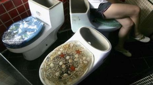 간단한 화장실''세면대 수도꼭지 교체법'이 공개돼 눈길을 끈다./온라인커뮤니티