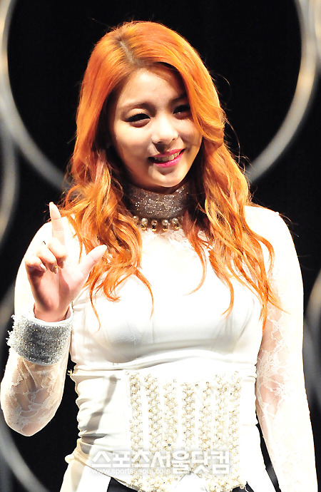 사진 논란에도 에일리는 12일 일본에서 무대에 올라 밝은 미소를 뽐냈다. /도쿄 = 안병철 스포츠서울재팬 기자